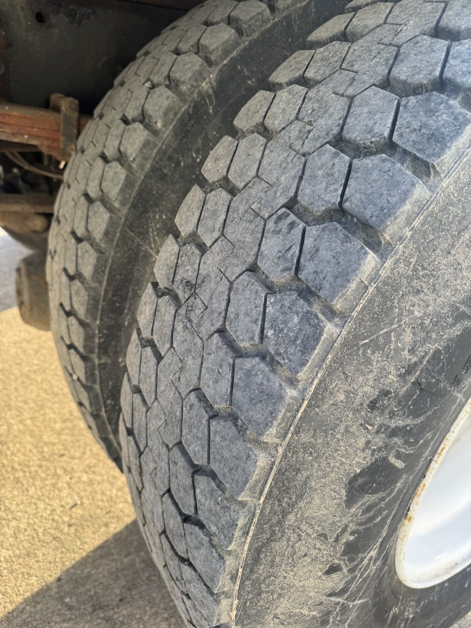 45' TEREX COMMANDER C4045 ON 2004 INTERNATIONAL 4X2 CHASSIS - Image 27