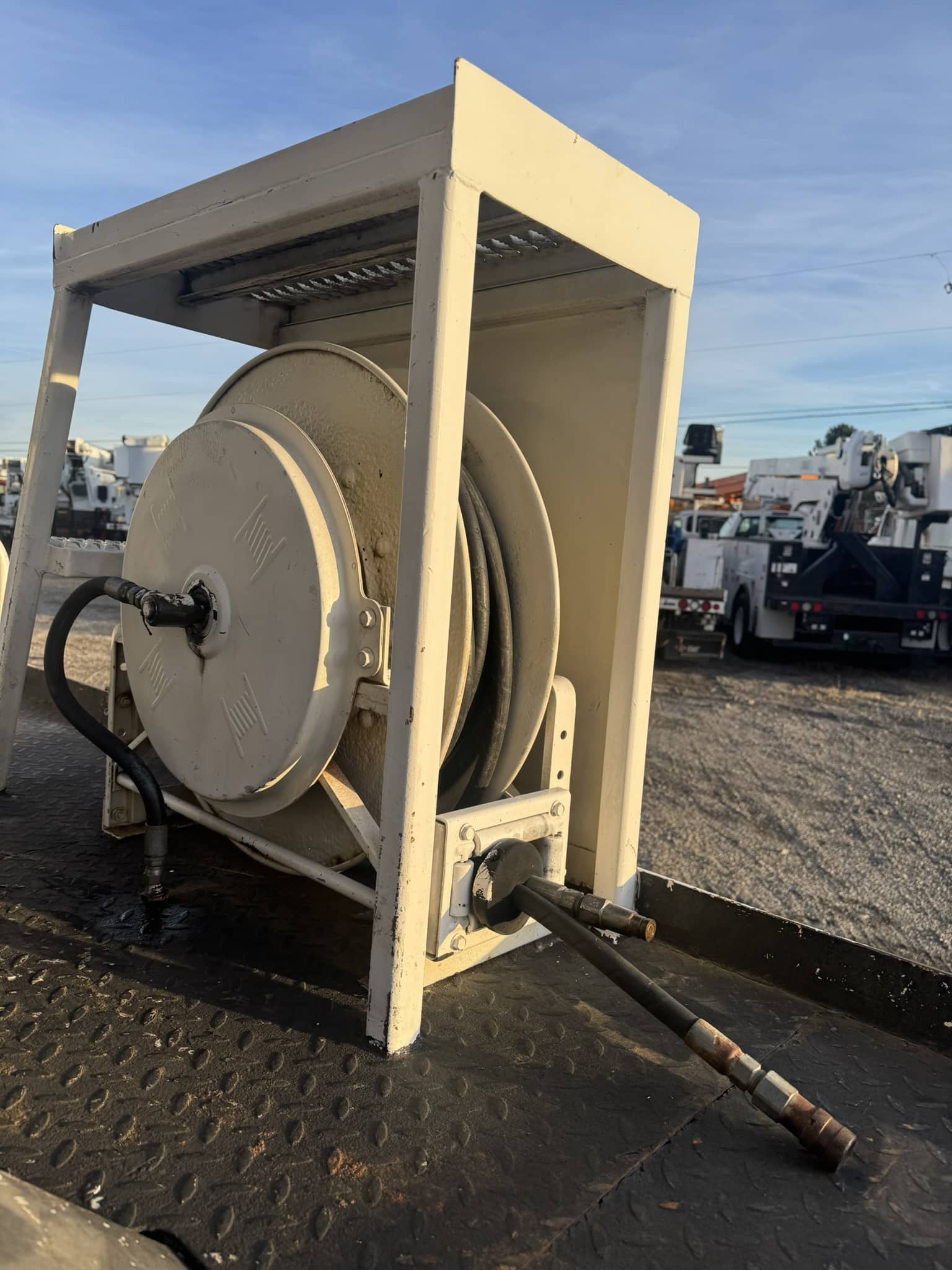 45' TEREX COMMANDER C4045 ON 2004 INTERNATIONAL 4X2 CHASSIS - Image 19