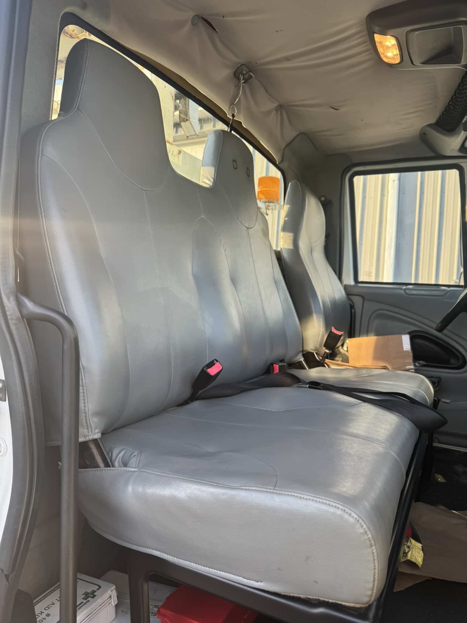 45' TEREX COMMANDER C4045 ON 2004 INTERNATIONAL 4X2 CHASSIS - Image 15