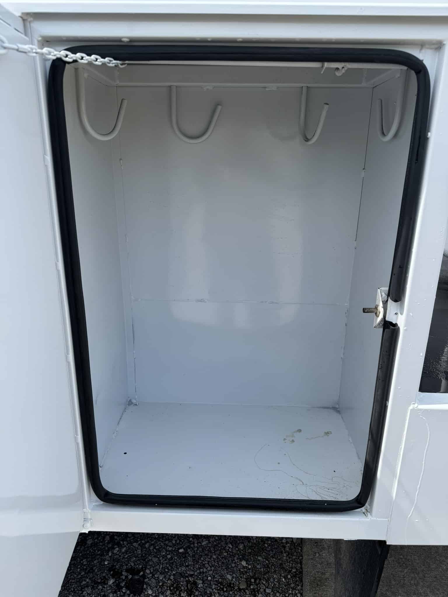 42' ETI ETC 37 IH ON A 2015 FORD F-550 4x2 CHASSIS - Image 21