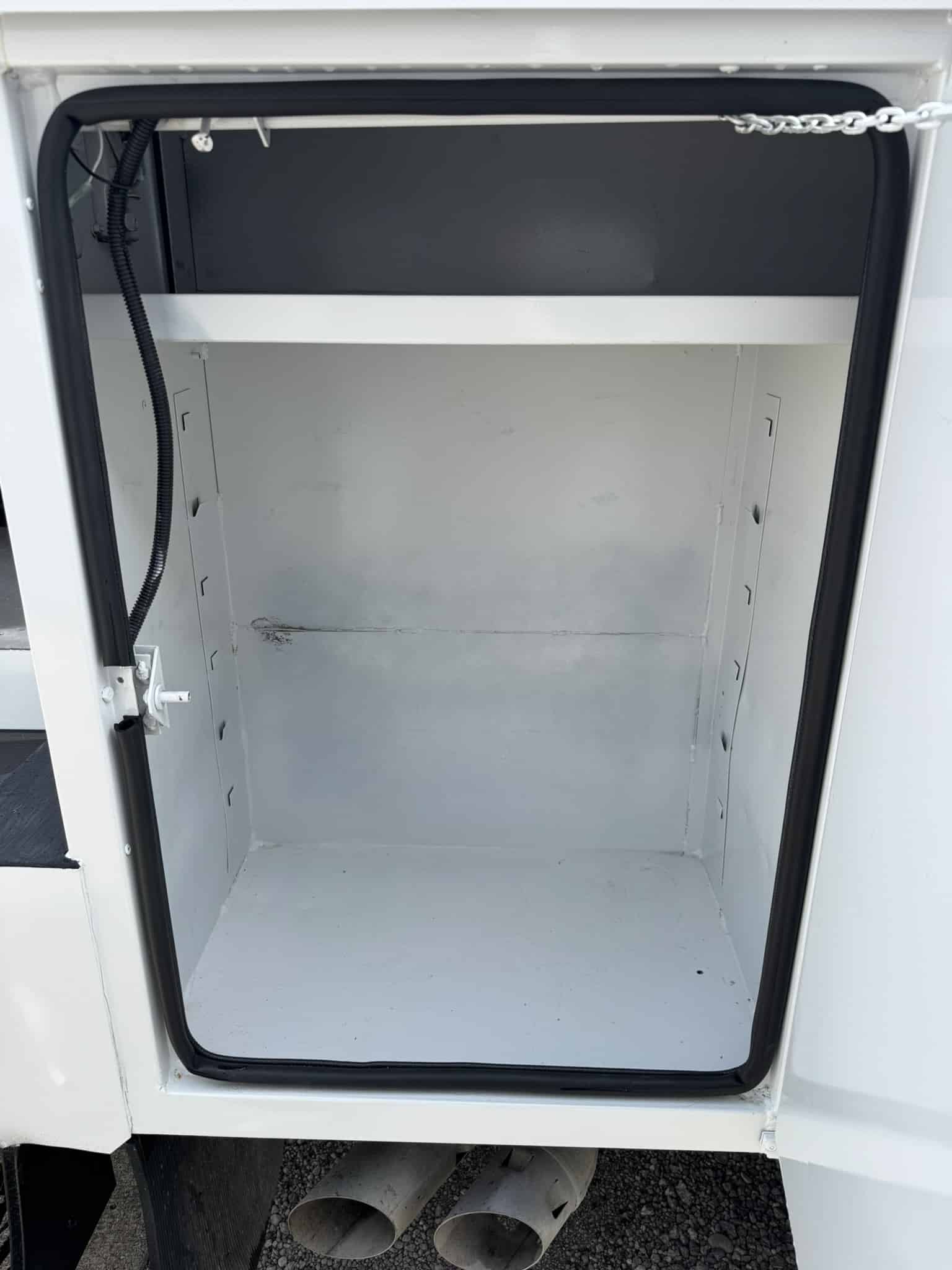 42' ETI ETC 37 IH ON A 2015 FORD F-550 4x2 CHASSIS - Image 22