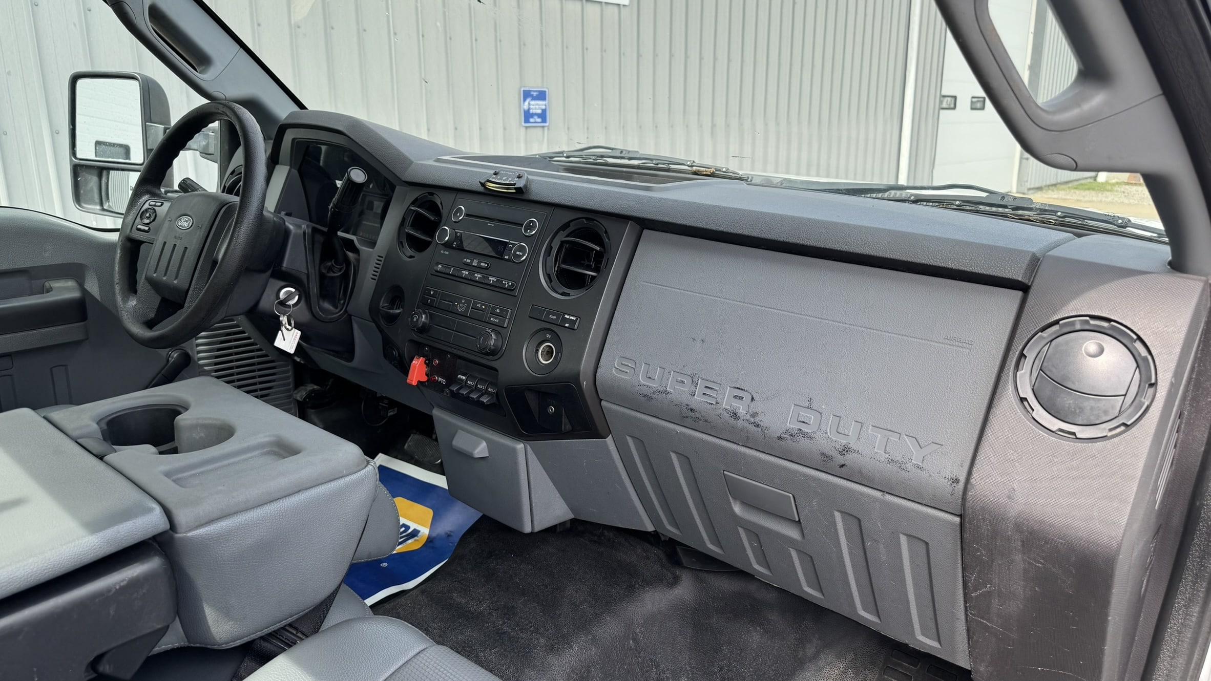 42' ETI ETC 37 IH ON A 2015 FORD F-550 4x2 CHASSIS - Image 18