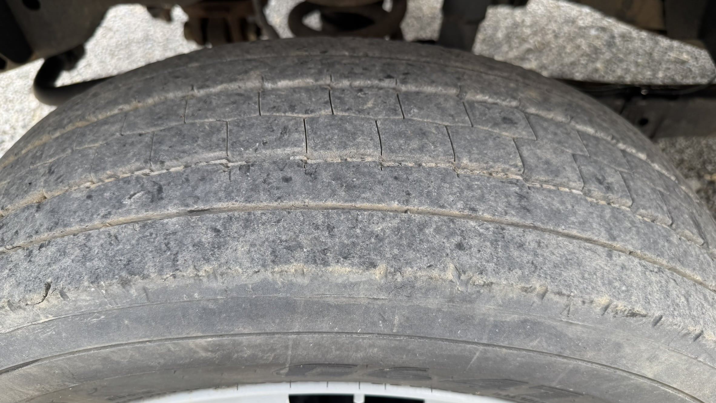 42' ETI ETC 37 IH ON A 2015 FORD F-550 4x2 CHASSIS - Image 29