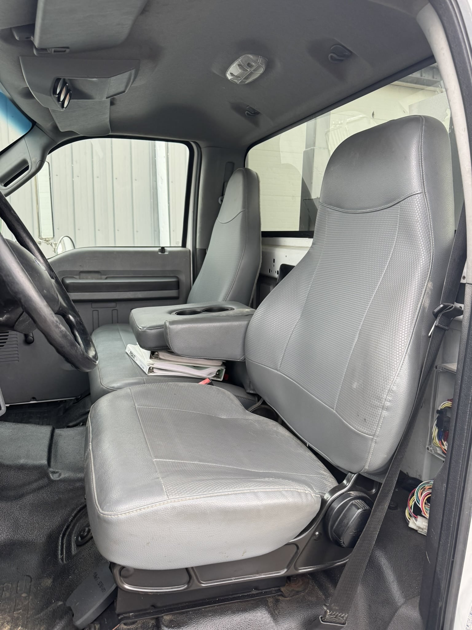 65' VERSALIFT VO360XMHI-01 ON 2015 FORD F750 4X2 CHASSIS - Image 11