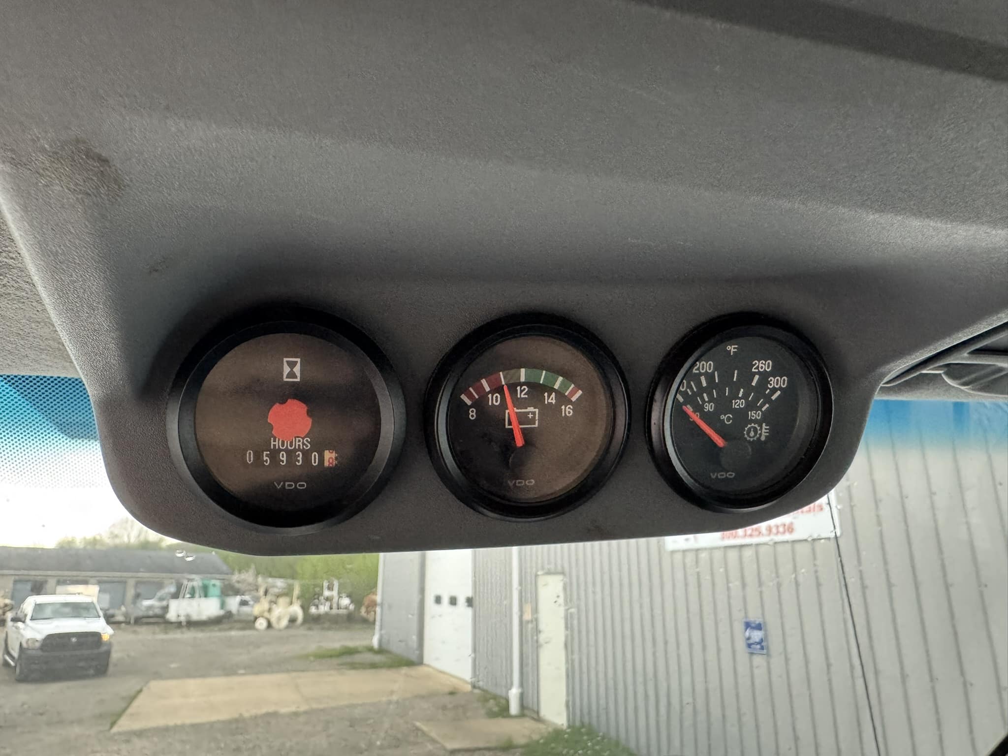 65' VERSALIFT VO360XMHI-01 ON 2015 FORD F750 4X2 CHASSIS - Image 19