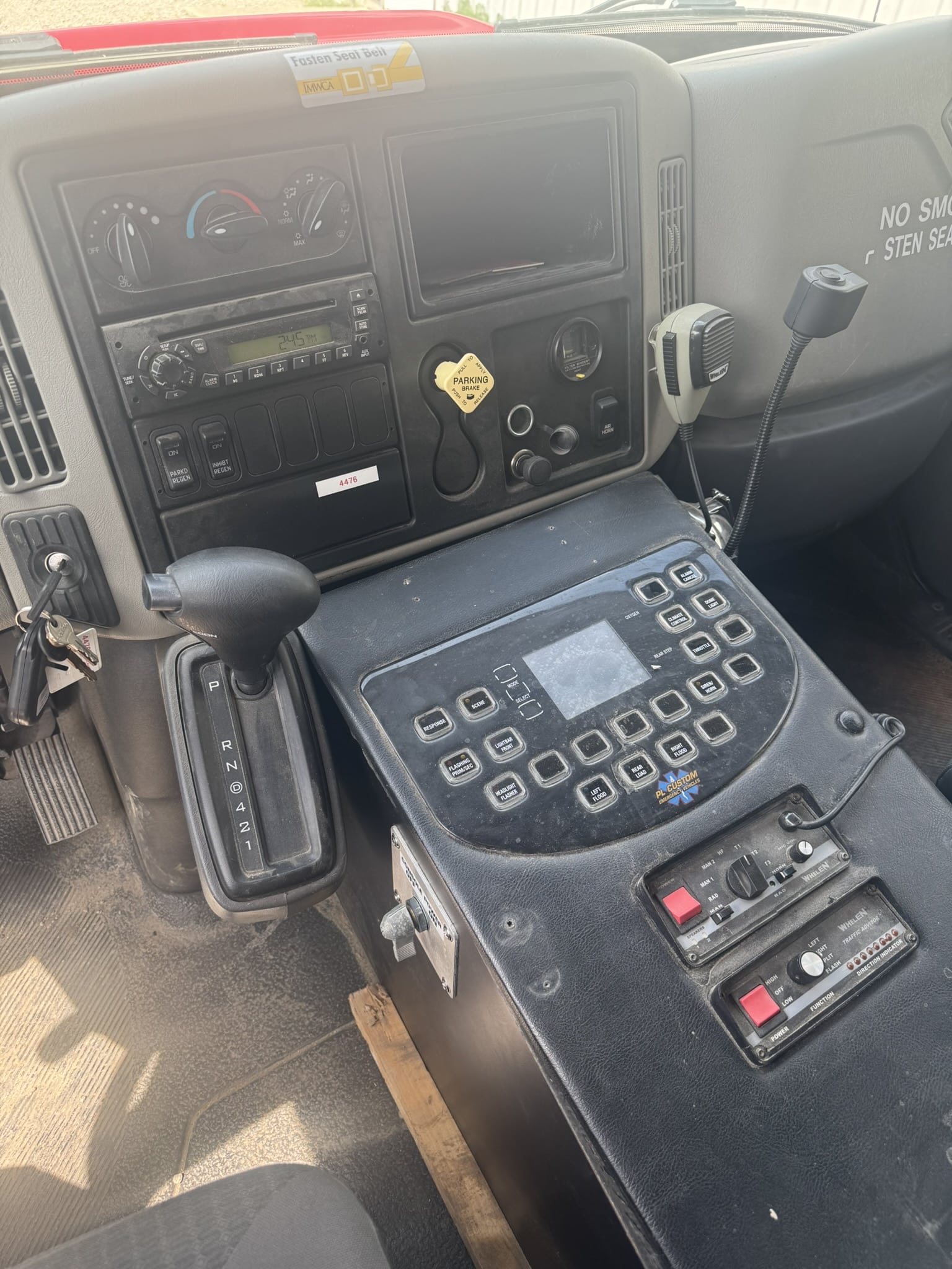 2009 INTERNATIONAL 4300SBA LP 4X2 AMBULANCE - Image 14