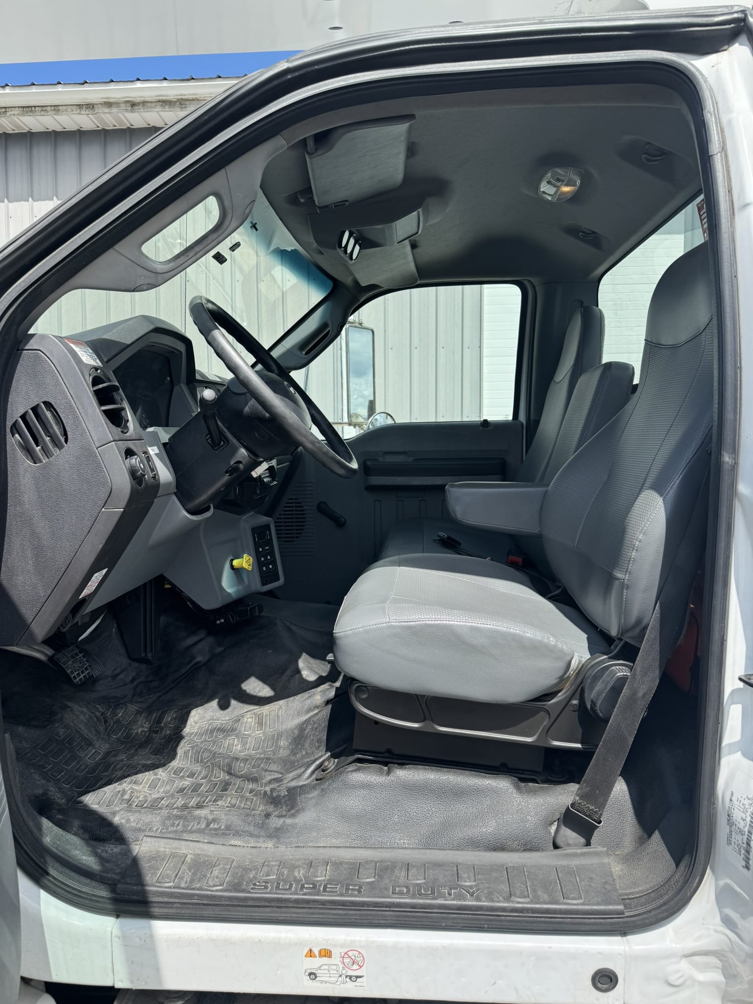 65' VERSALIFT VO360XMHI-01 ON 2015 FORD F750 4X2 CHASSIS - Image 10
