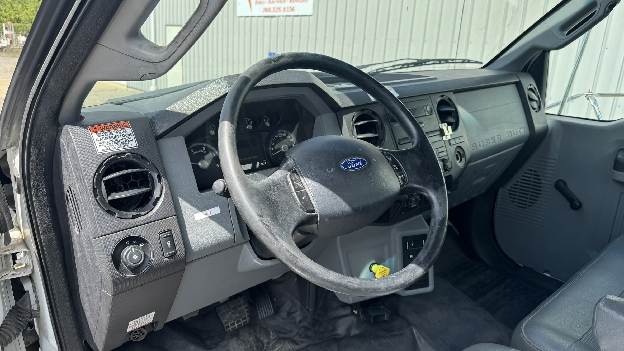65' VERSALIFT VO360XMHI-01 ON 2015 FORD F750 4X2 CHASSIS - Image 11