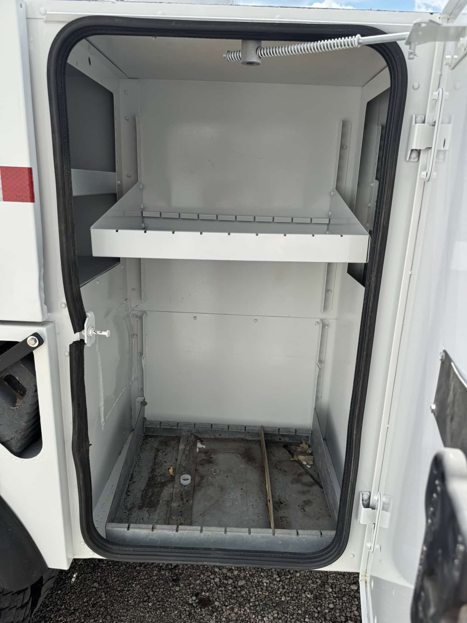 COMING SOON- 45' VERSALIFT SST40-EIH ON A 2016 DODGE RAM 5500 4X2 CHASSIS - Image 26