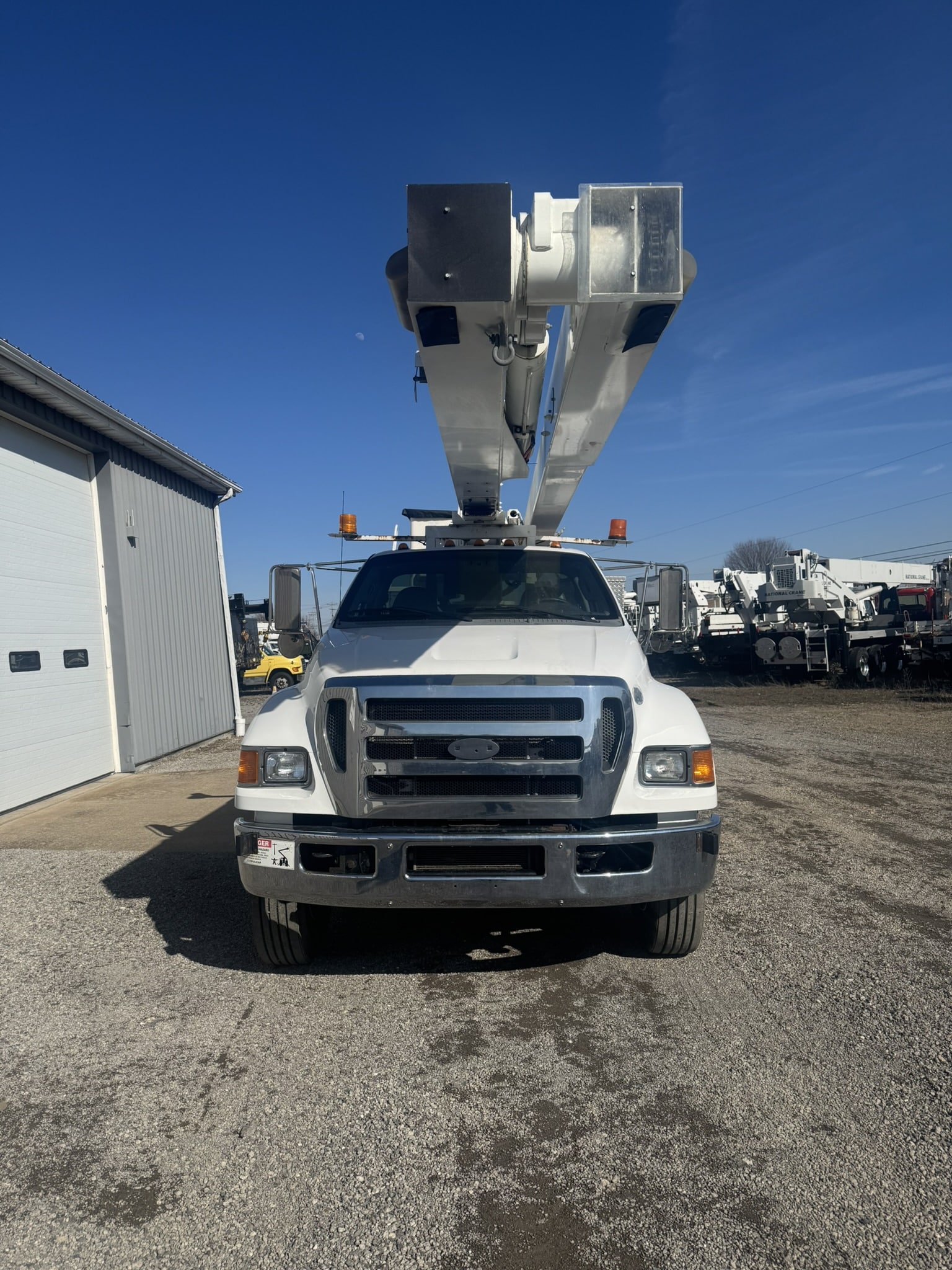 65' VERSALIFT VO360XMHI-01 ON 2015 FORD F750 4X2 CHASSIS - Image 8
