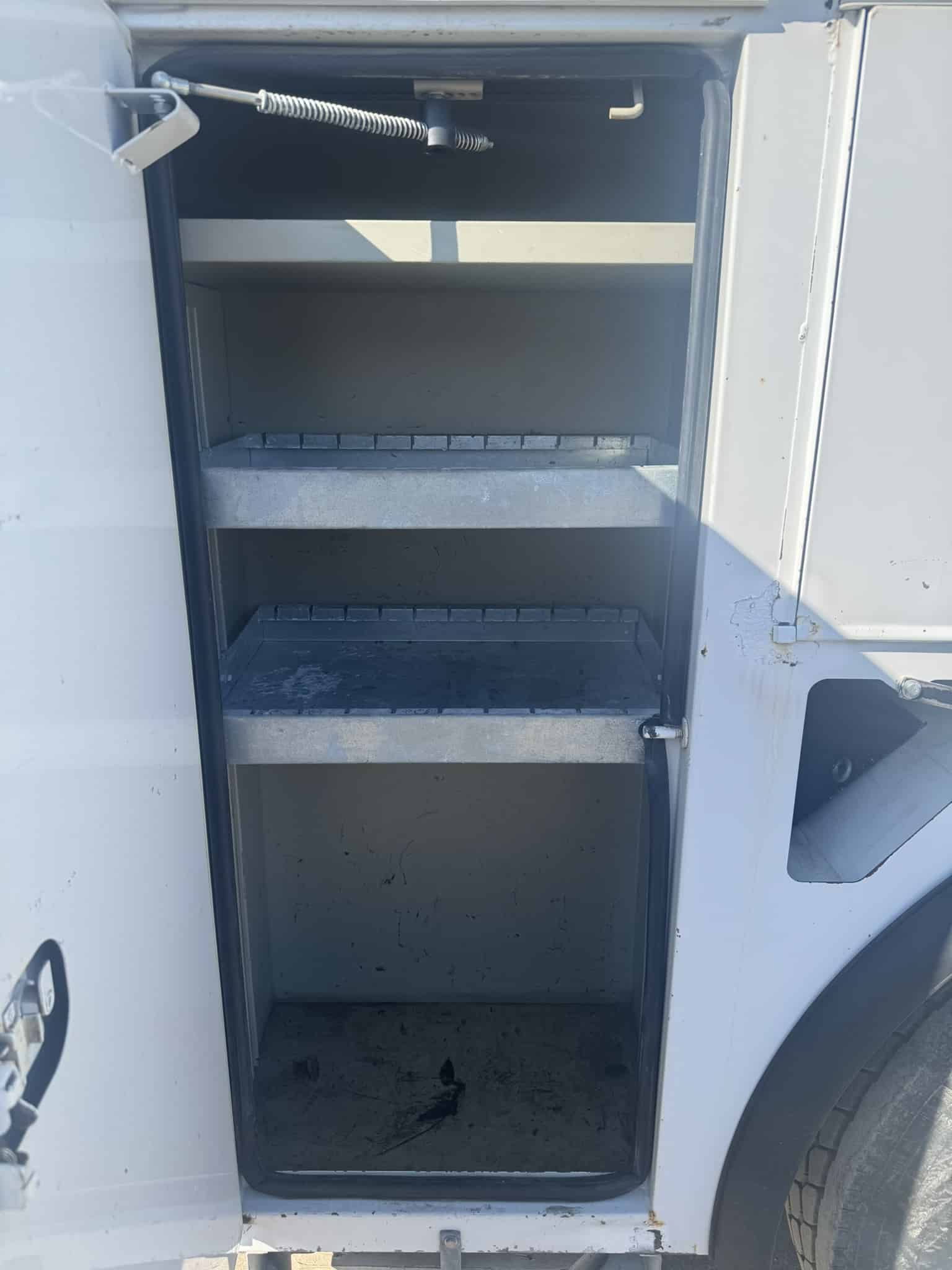 65' VERSALIFT VO360XMHI-01 ON 2015 FORD F750 4X2 CHASSIS - Image 26