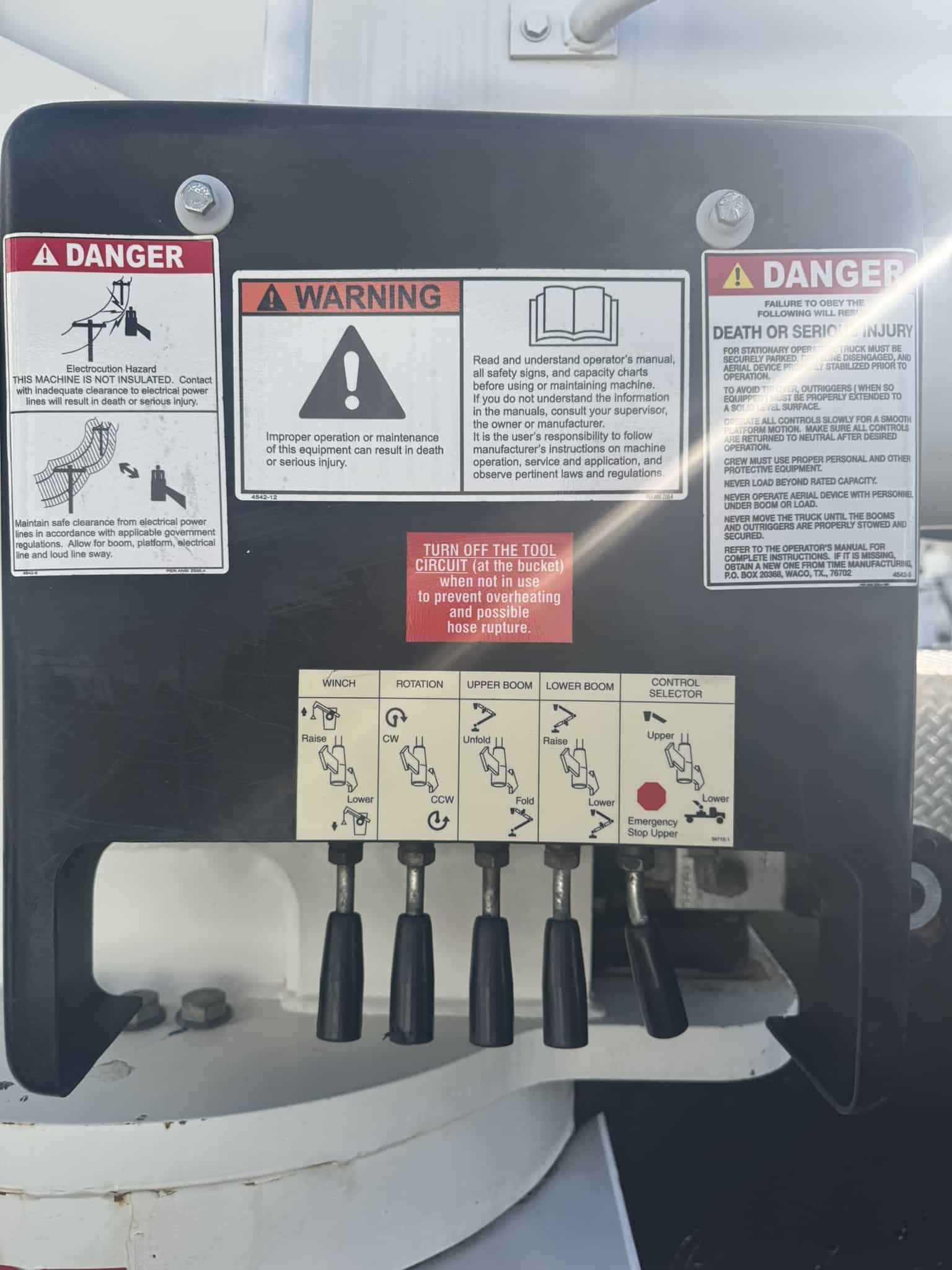 65' VERSALIFT VO360XMHI-01 ON 2015 FORD F750 4X2 CHASSIS - Image 34