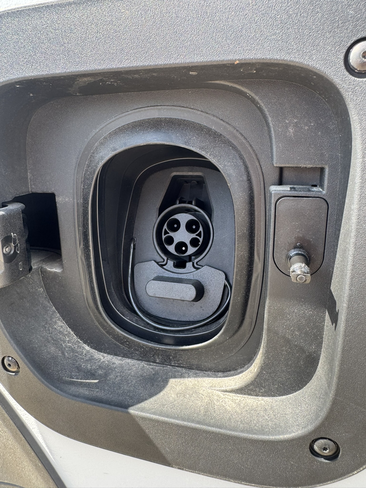 2024 BRIGHTDROP ZEVO 400 AWD ALL ELECTRIC DELIVERY VAN - Image 12