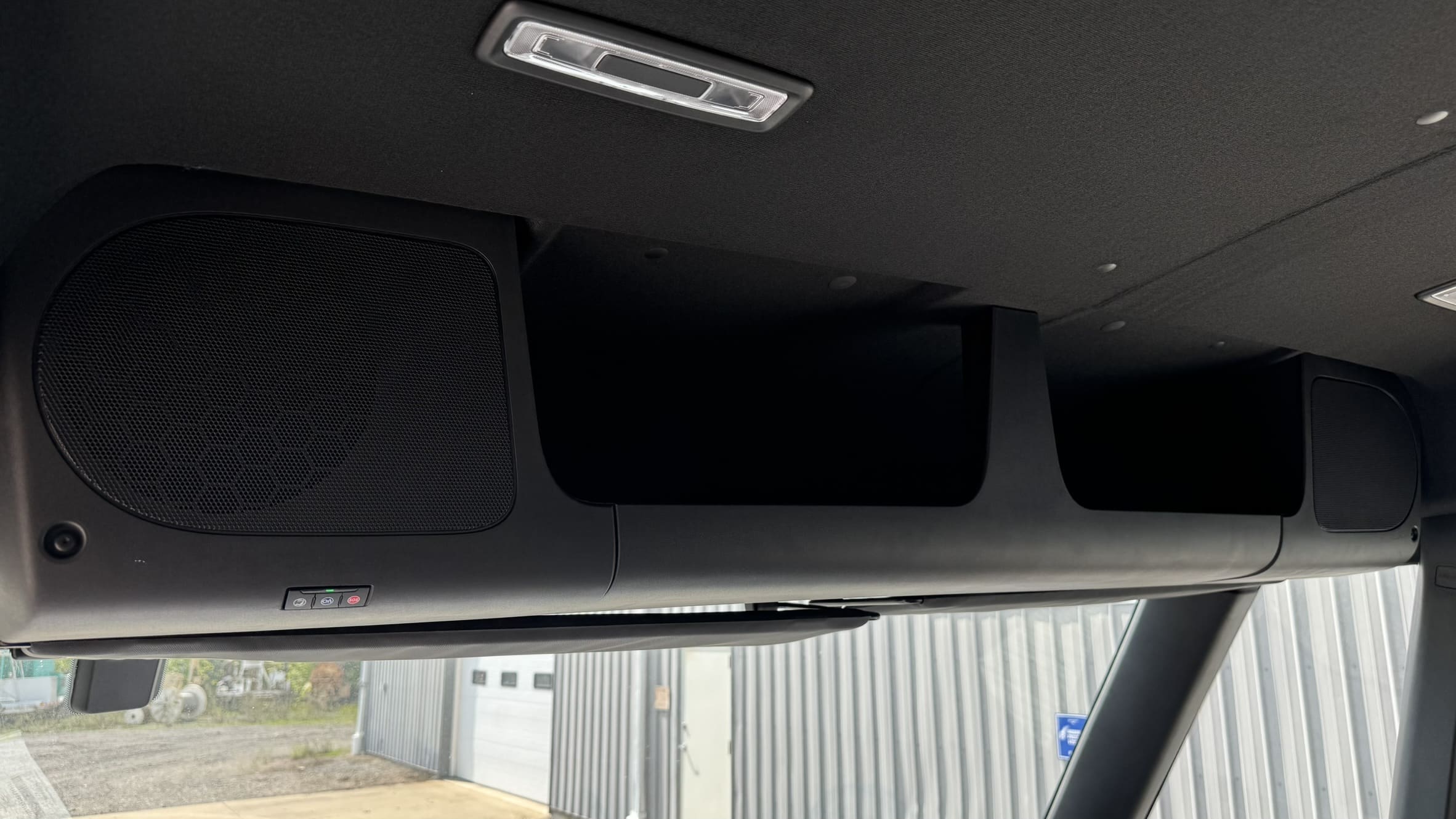 2024 BRIGHTDROP ZEVO 400 AWD ALL ELECTRIC DELIVERY VAN - Image 25